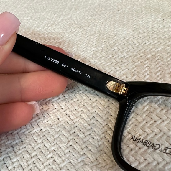 Dolce & Gabbana black and red polka dot rectangular prescription frames - Picture 4 of 9